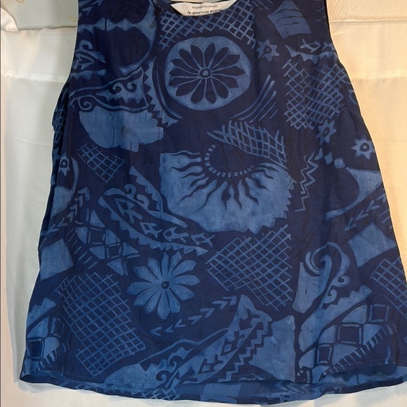 Jonathan Martin Navy Blue Patterned Sleeveless Top - Picture 3 of 6